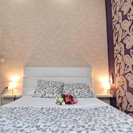 Apartamentos Marques De La Merced Málaga Buitenkant foto